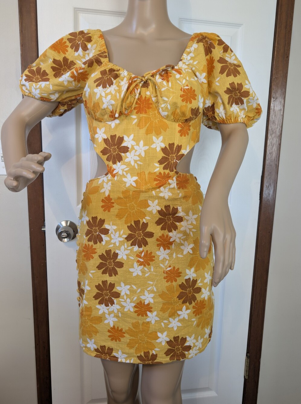 SABO Yellow Floral Mini Dress with Cutout Waist and Puff Sleeve Top-S(4) Cotton